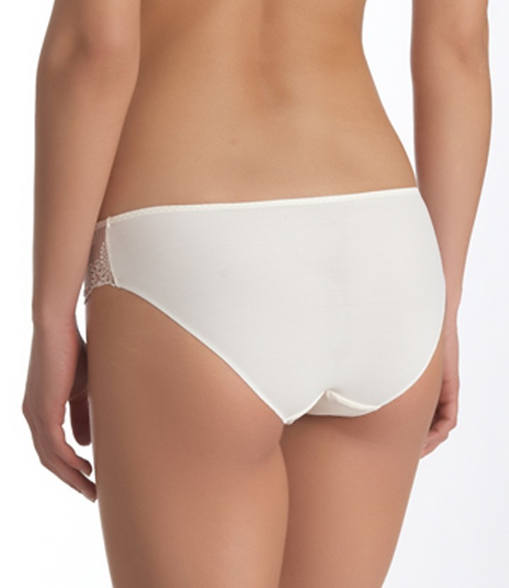 Simone P R Le Slip Romance Ecru Pas Cher Sur Lingerie De Marques Fr